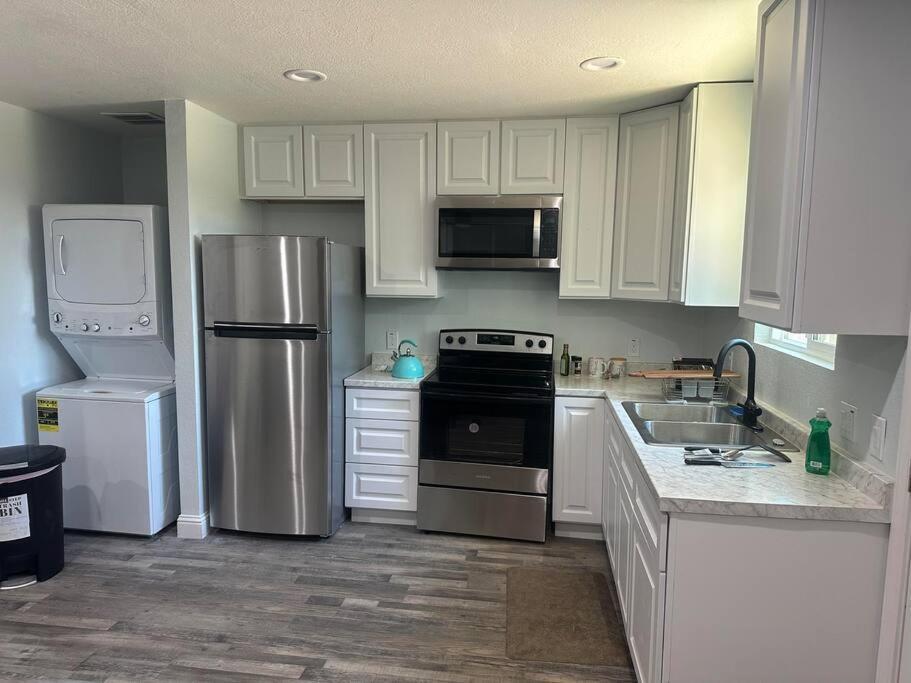 Near Ucd Med. Center Apartment Sacramento